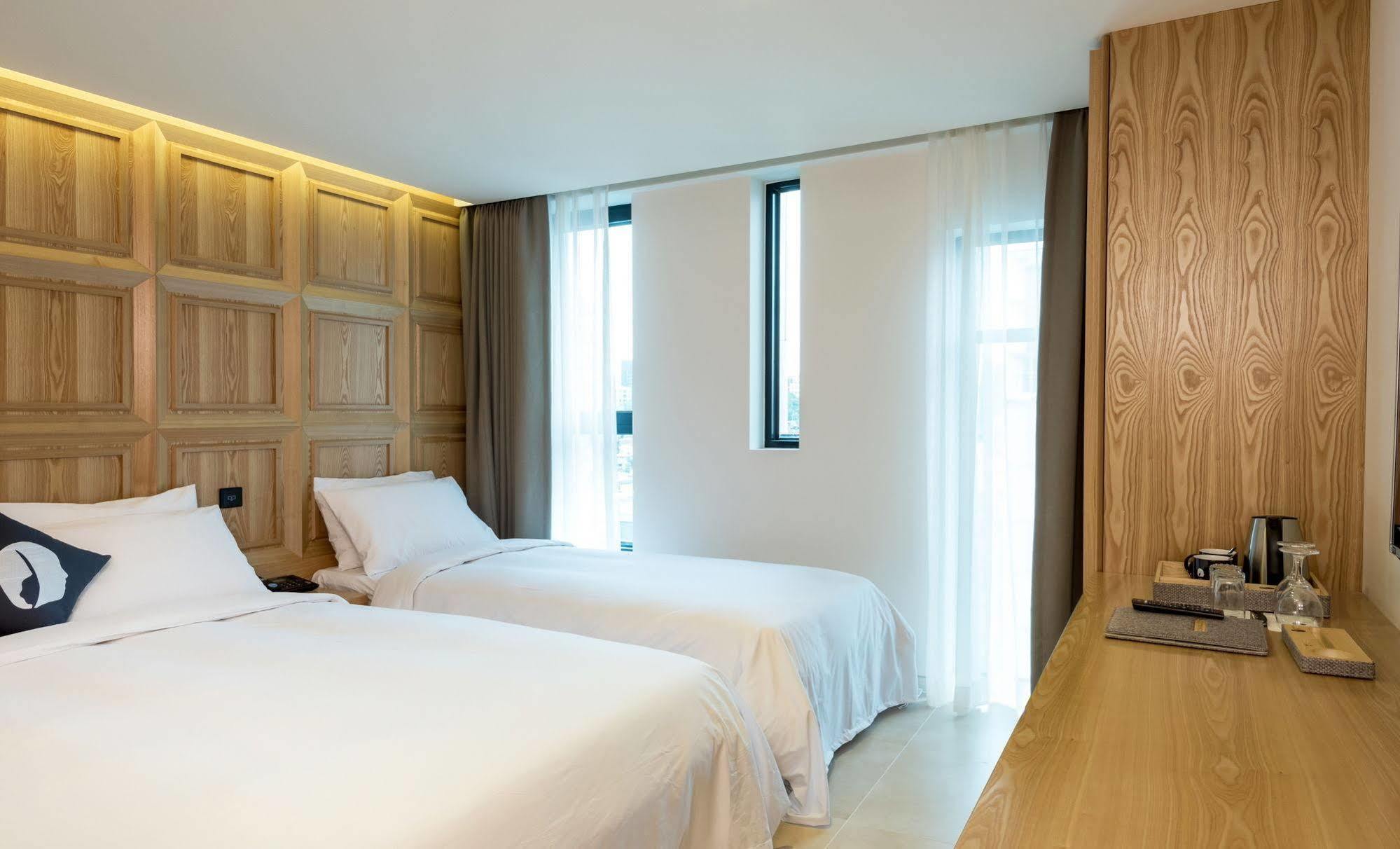Hotel The Designers Lyj Gangnam Premier Séoul Extérieur photo